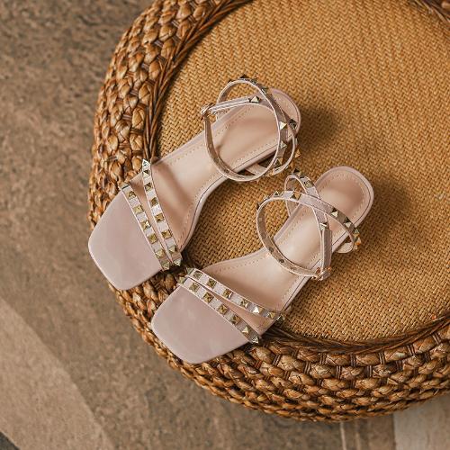 Women Studded Sandals Low Heel Roman Slippers Non Slip Vulcanized Shoes Casual Summer Footwear Hot Sale