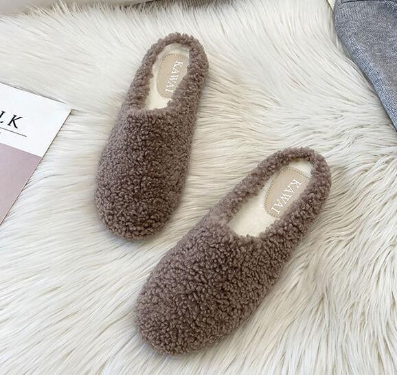 Fashion 2025 Winter Wool Slippers Women Curly Sheep Fur Flat Shoes Warm Cozy Slip On Pantuflas House Slides Femme Cotton Lambswool Mules