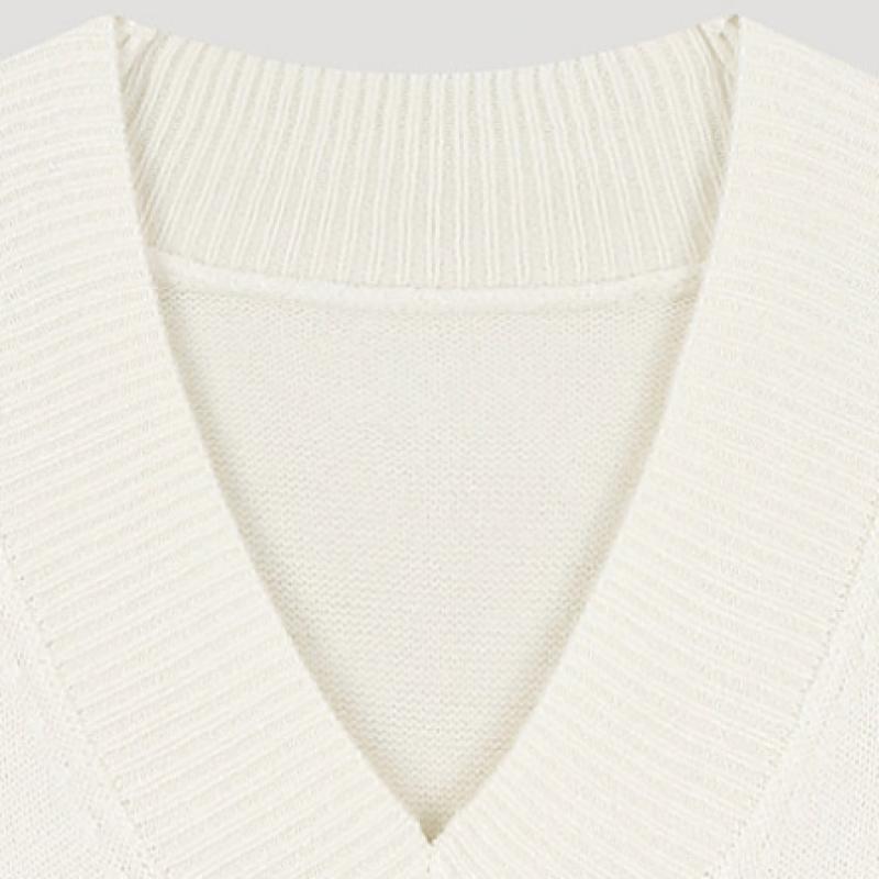 She Smiss Простой трикотажный свитер с V-образным вырезом Sskpoo42590