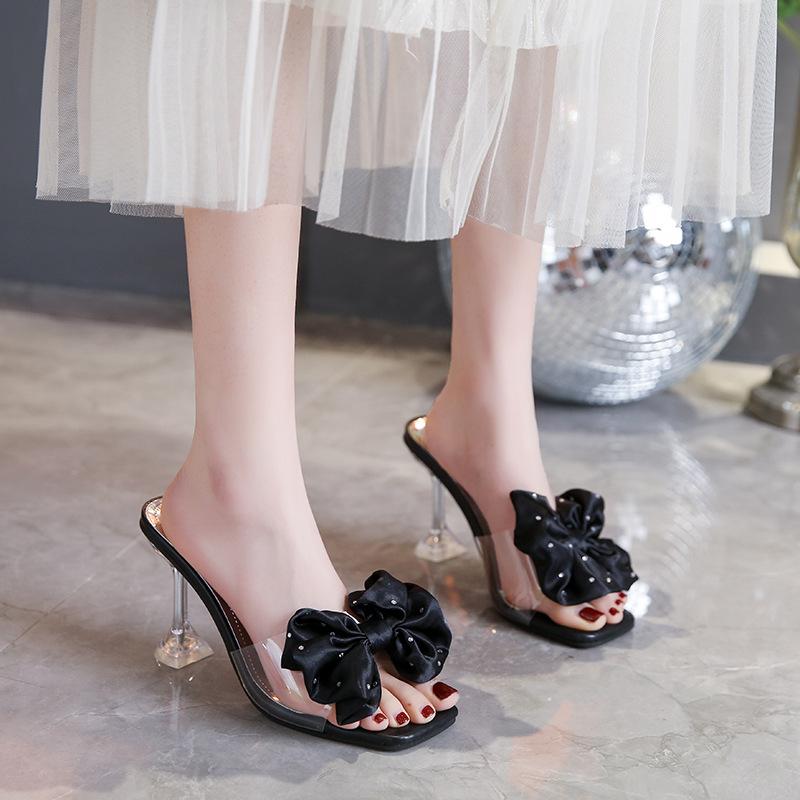 Туфли на высоком каблуке с кристаллами для женщин 2025 года, новые модные тонкие каблуки, модные летние тапочки с открытым носком, маленькие сказочные классные тапочки с большими цветами