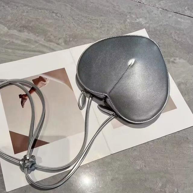 Персиковые дизайнерские сумки в форме сердца для женщин, новые модные сумки, простые универсальные женские сумки через плечо