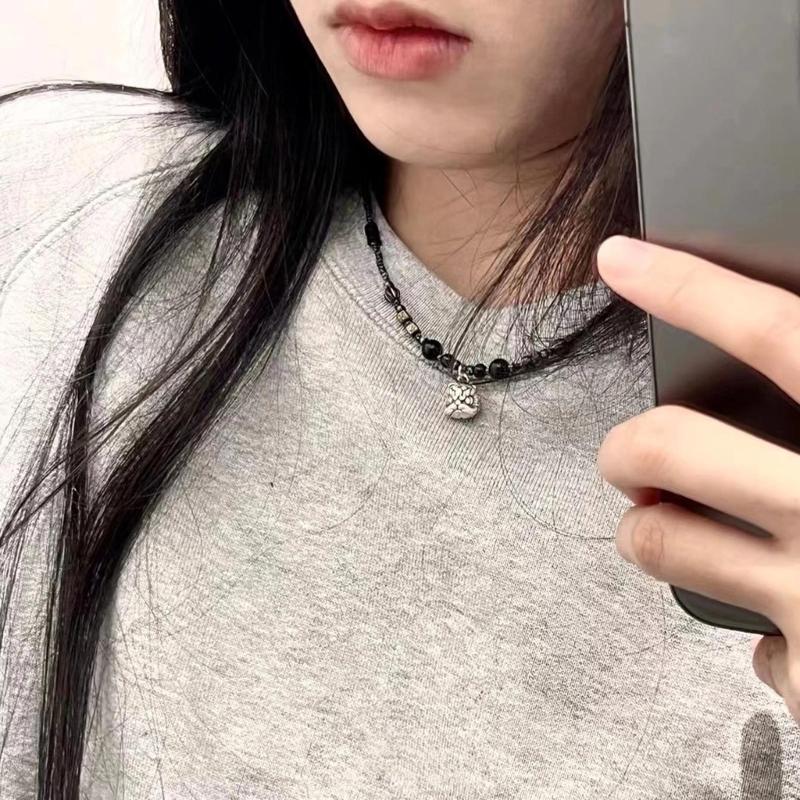 Dainty Lion-Pendant Necklace Tiny Beaded Chain Choker Chinese Style Lion-Charm Clavicle Chain Chinese Style Jewelry Gift