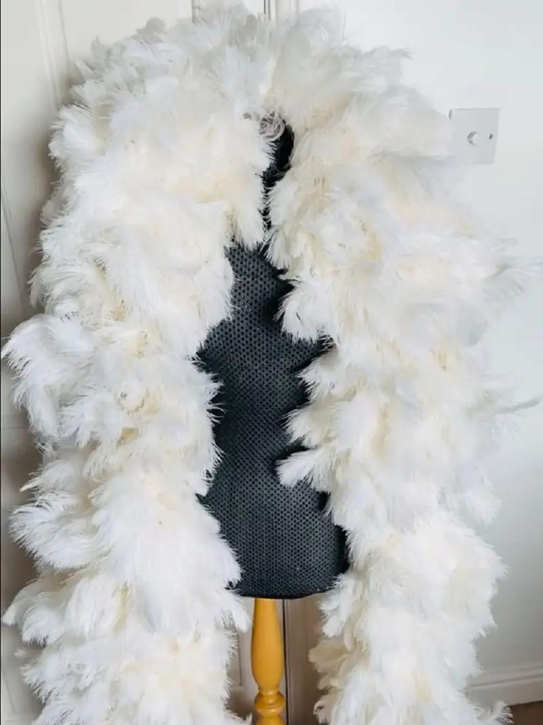 DIY Luxury White Ostrich Feather Boa 15-20CM Plume Fluffy Shawl Scarf for Wedding Photography Stage Costume Carnival Party Decor