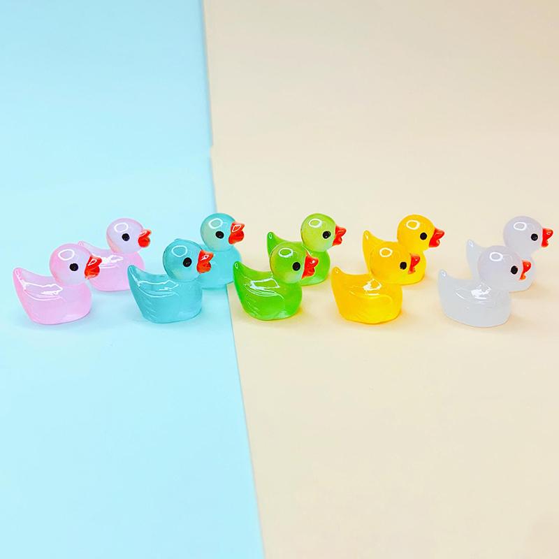 10Pcs Luminous Mini Resin Duck Car Dashboard Toys Dolls Figures Home Garden Decoration Cartoon Color Car Ornaments Gifts