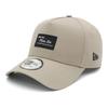 Newera Кепка 9FORTY 14666228 N010AF102 Pebble Beige БЕСПЛАТНО Черная нашивка ONSPOTZ Изготовленная на заказ кепка Snapback Kyu Forty Сезонная координация Популярный размер
