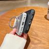 Чехол для iPhone 17 Pro с текстурой карбона, 360° вращающейся магнитной подставкой и защитой, ощущаемой как кожа