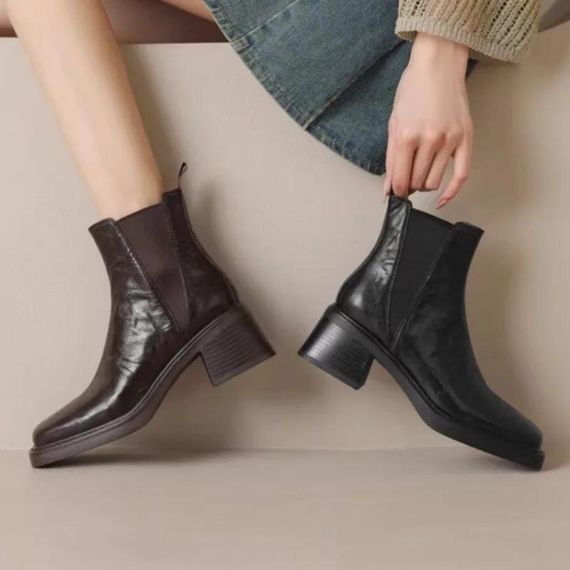 Новые модные однотонные женские ботинки с квадратным носком телесного цвета, универсальные профессиональные повседневные короткие на весну и осень