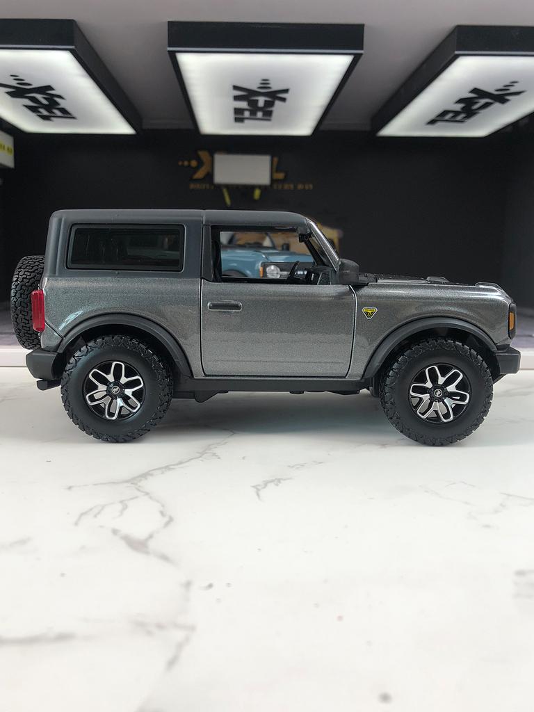 AJL1 Maisto 1:2021 Ford Bronco Badlands, модель автомобиля, металлическое украшение из цинкового сплава, коллекционный подарочный автомобиль, 24