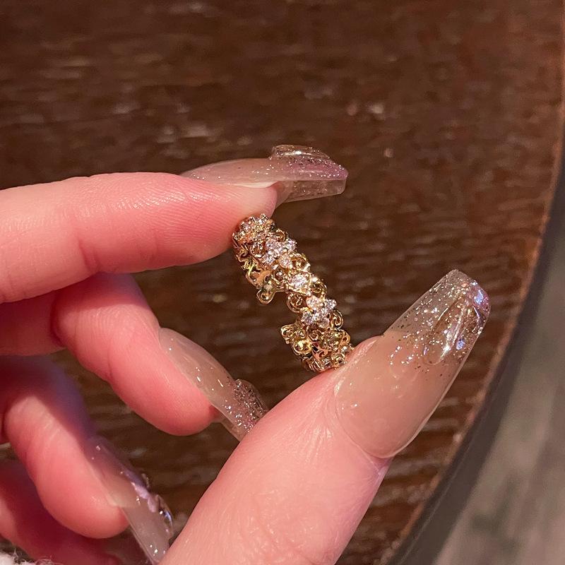 Средневековое французское ретро кольцо с открытой шинкой и полным бриллиантом, модное, с высоким чувством стиля и темпераментом, нишевый дизайн, изысканные бриллиантовые аксессуары для женщин