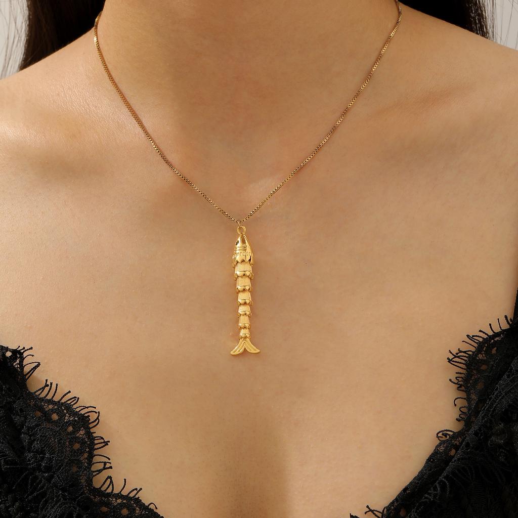 Stainless Steel Metal Fish Necklace for Men Women Gold Plated Fish Pendant Necklace Creative Ocean Beach Chain Choker Jewelry