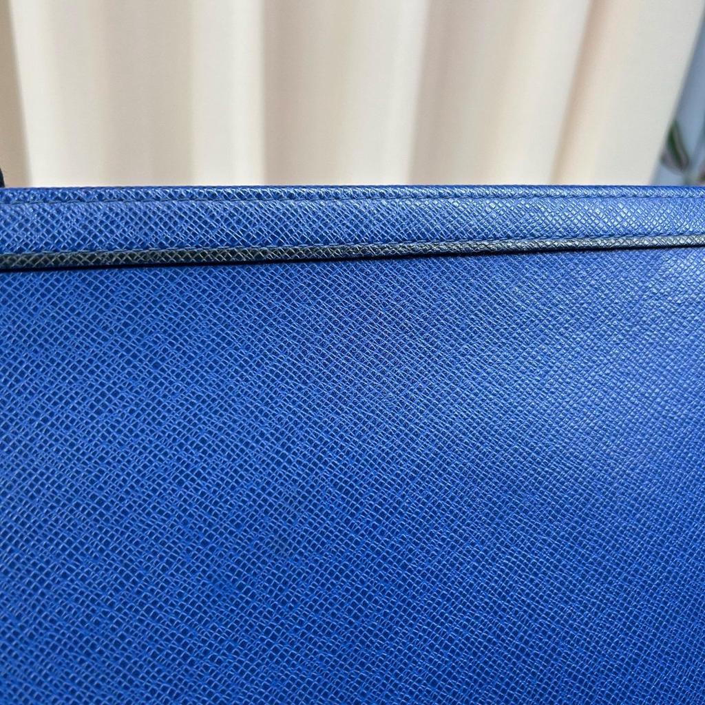 [Б/У] Pochette Voyage Signature Ткань с принтом Signature, подкладка из натуральной кожи Универсальная Модная Элегантная Современная Дорожная Сумка Косметичка Cl - Очень Хорошее Состояние #77BAZ2