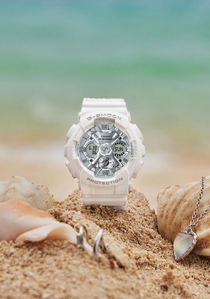 Часы Использует биопластик Белый [Casio] G-Shock GMA-S120VA-7AJF Женский