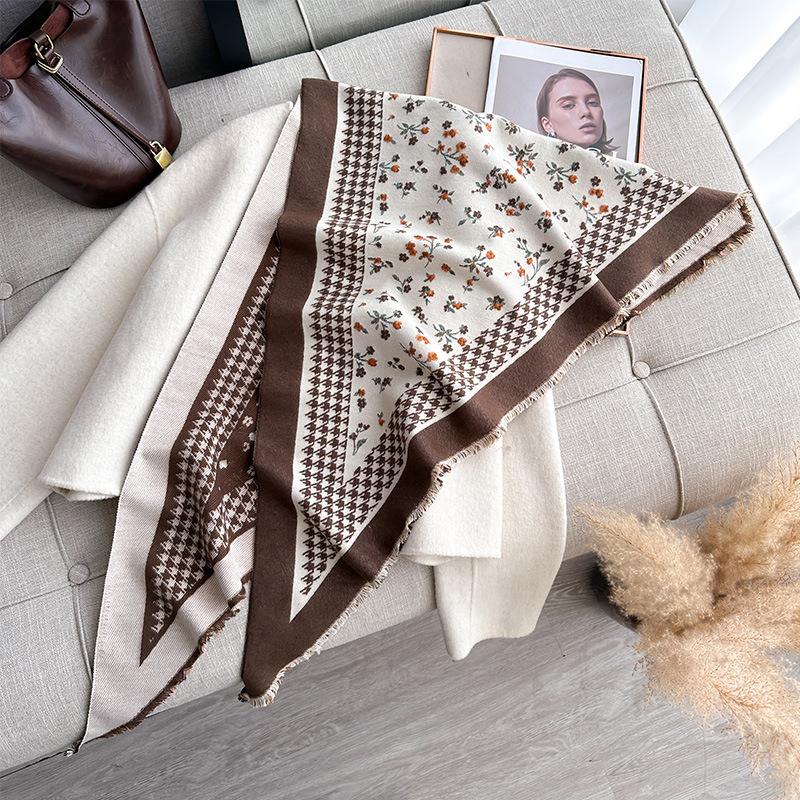 Autumn And Winter Triangle Scarf, Floral Houndstooth, Small Fresh Print, Double-Sided Scarf, Shawl Outside The Woman