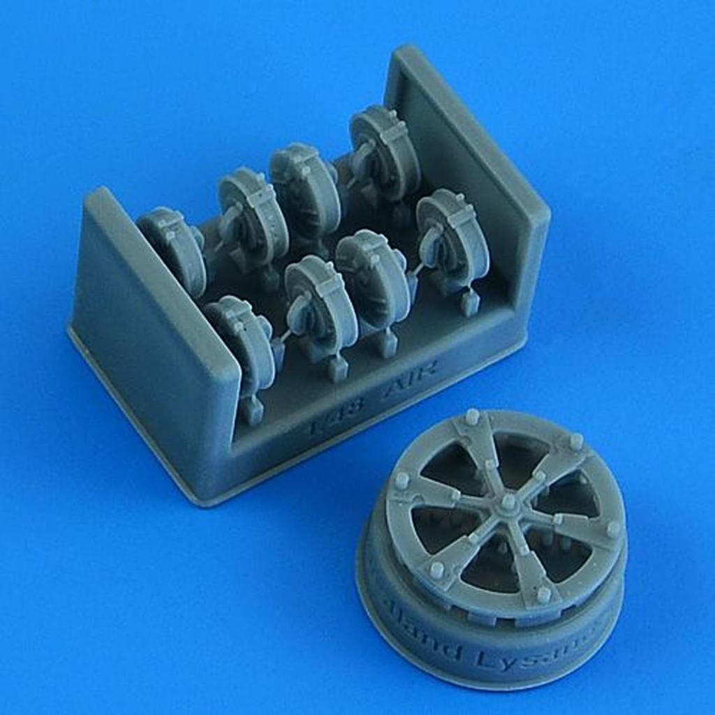 quick boost Westland Lysander Барабанный магазин Пластиковые детали модели QIC49162 1/48 Mk.I/III (для Airfix) (Самолет)
