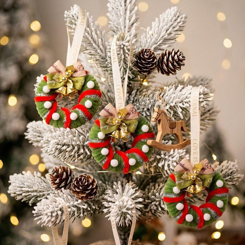 4PCS With Bell Christmas Wreath Pendant Pendant Style Car Hanging Decor Xmas Celebration