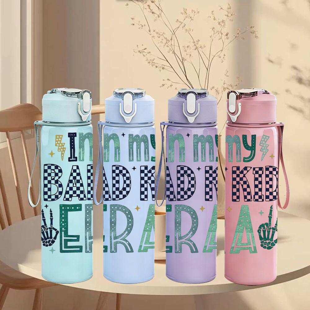 1PC In My Bad Kid Era Funny Quote Print 750ml Color Plastic Sports Water Bottle Leakproof Flip Straw Lid Suitable for Sports Office Home Use
