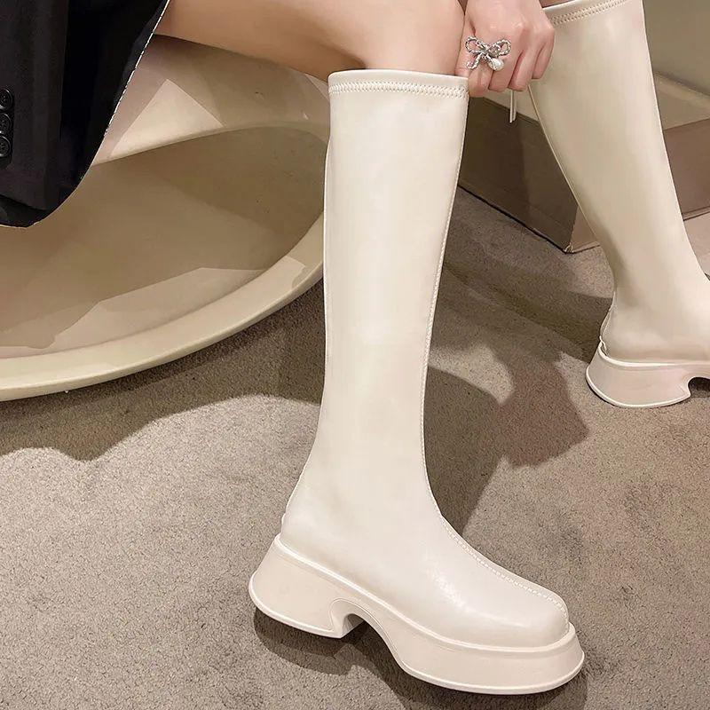 Модные женские сапоги зимние до колена с голенищем из кожи на платформе черные туфли для женщин с круглым носком стильное предложение для работы