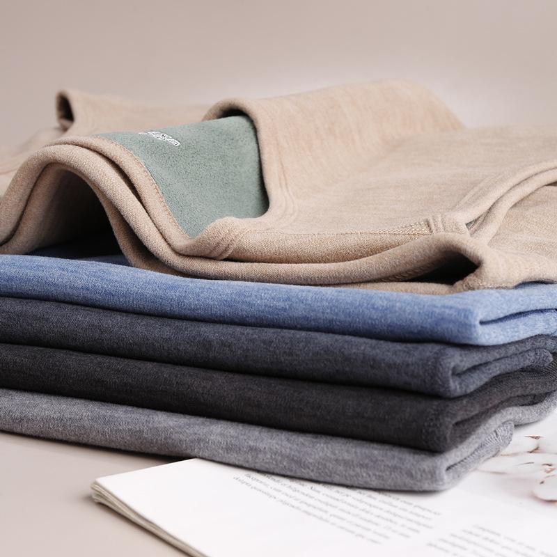 Мужской приталенный жилет с флисовой подкладкой: Теплая, основа из немецкого бархата, без рукавов, идеально подходит для осени/зимы.