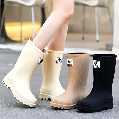 Новые женские непромокаемые ботинки средней высоты, нескользящие водные ботинки, модные резиновые ботинки на толстой подошве, зимние бархатные резиновые ботинки