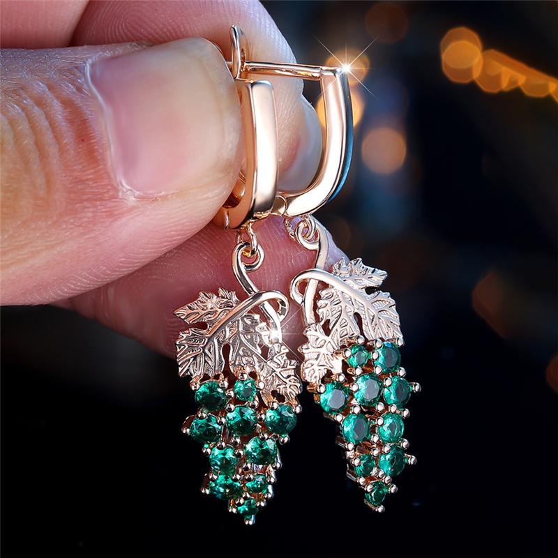 1 Pair Long Green Grape Drop Earrings for Women Elegant Green Zircon Earrings Gold Color Vintage Jewelry