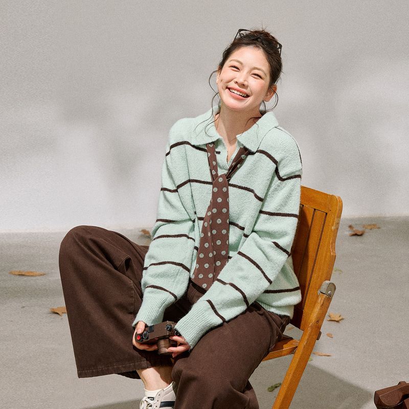 Plus-Size Women's Clothing for Adults, Korean Style Slimming Lazy Green Striped Sweater and Dark Coffee Casual Pants Set