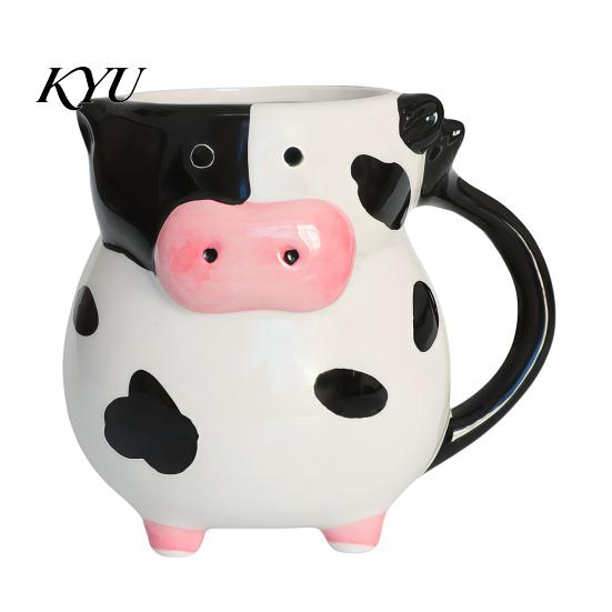 Large Capacity Milk Mug 3D Cow Ceramic with Handle , 580ml Cute Tea Mugs for Friends Animal Coffee Cup, Novelty Desktop Decoration Home And