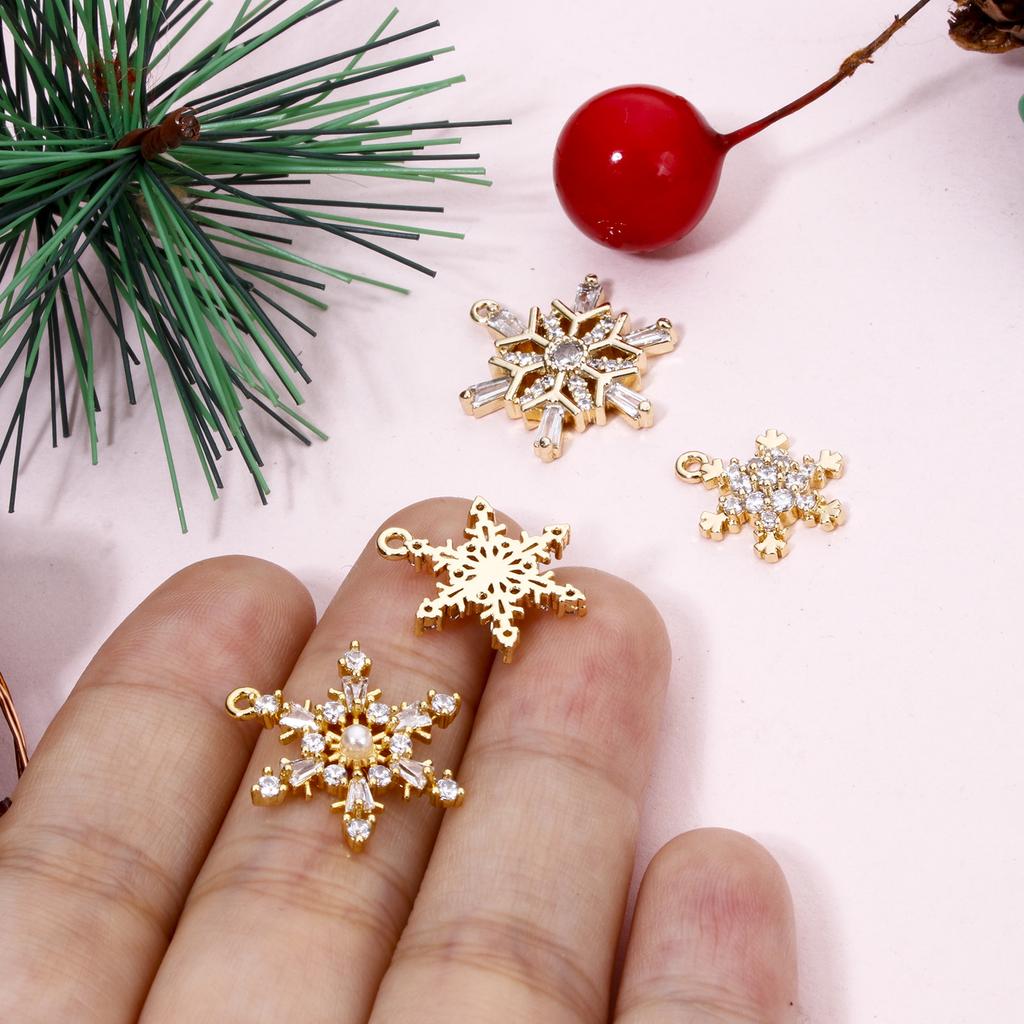 1 шт. Латунные Рождественские Шармы Позолоченные 18K Рождественская Снежинка Прозрачные Подвески из Кубического Циркония Для DIY Изготовления Украшений Фурнитура