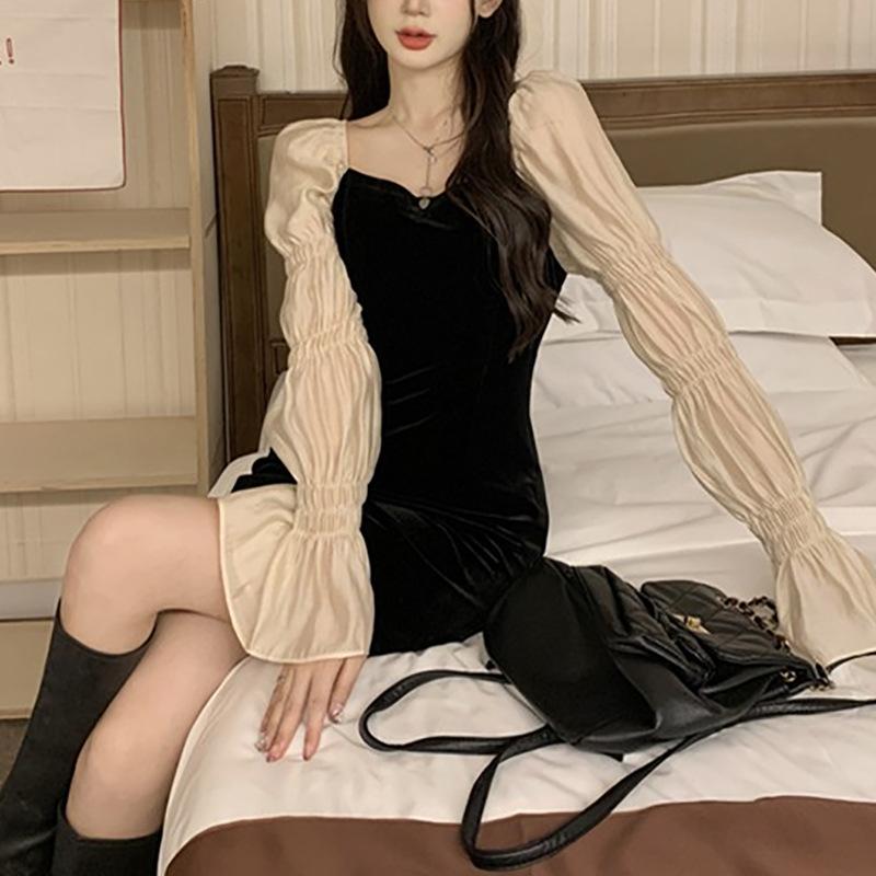 Квадратный воротник с рукавами-фонариками, черная маленькая черная юбка, новый дизайн, весна-осень, тонкое платье с длинными рукавами