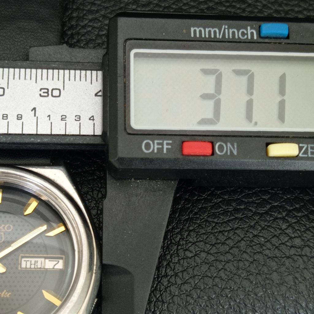 АВТОМАТИЧЕСКИЕ ВИНТАЖНЫЕ МУЖСКИЕ ЧАСЫ SEIKO 5 ЯПОНИЯ ЧЕРНЫЙ ЦВЕТ ЦИФЕРБЛАТ a707792-1