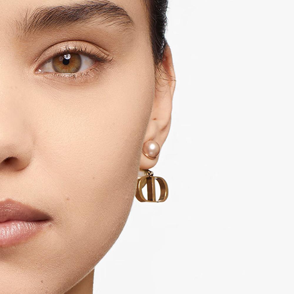 Dior Тональная основа Forever Skin Glow 1N Нейтральный 30мл Увлажняющая Сияющая Стойкая Тональная основа