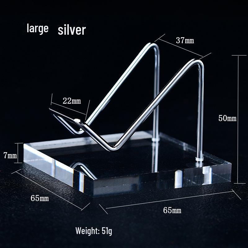 Необработанный кристалл нефрита с акриловой основой на железной художественной стойке