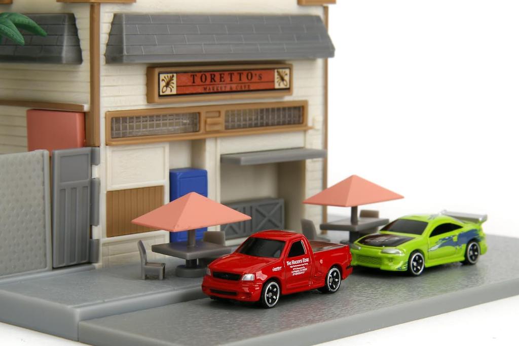 Jada Toys Fast & Furious Series F&F Dominic Toretto Market Cafe Diorama Set JADA34914