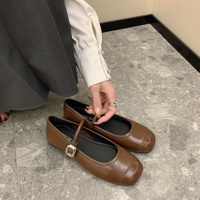 Серебристые туфли Мэри Джейн с круглым носком и мелким вырезом, женские туфли, весна 2025, новые, французский вечерний бриз с юбкой, туфли на плоской подошве