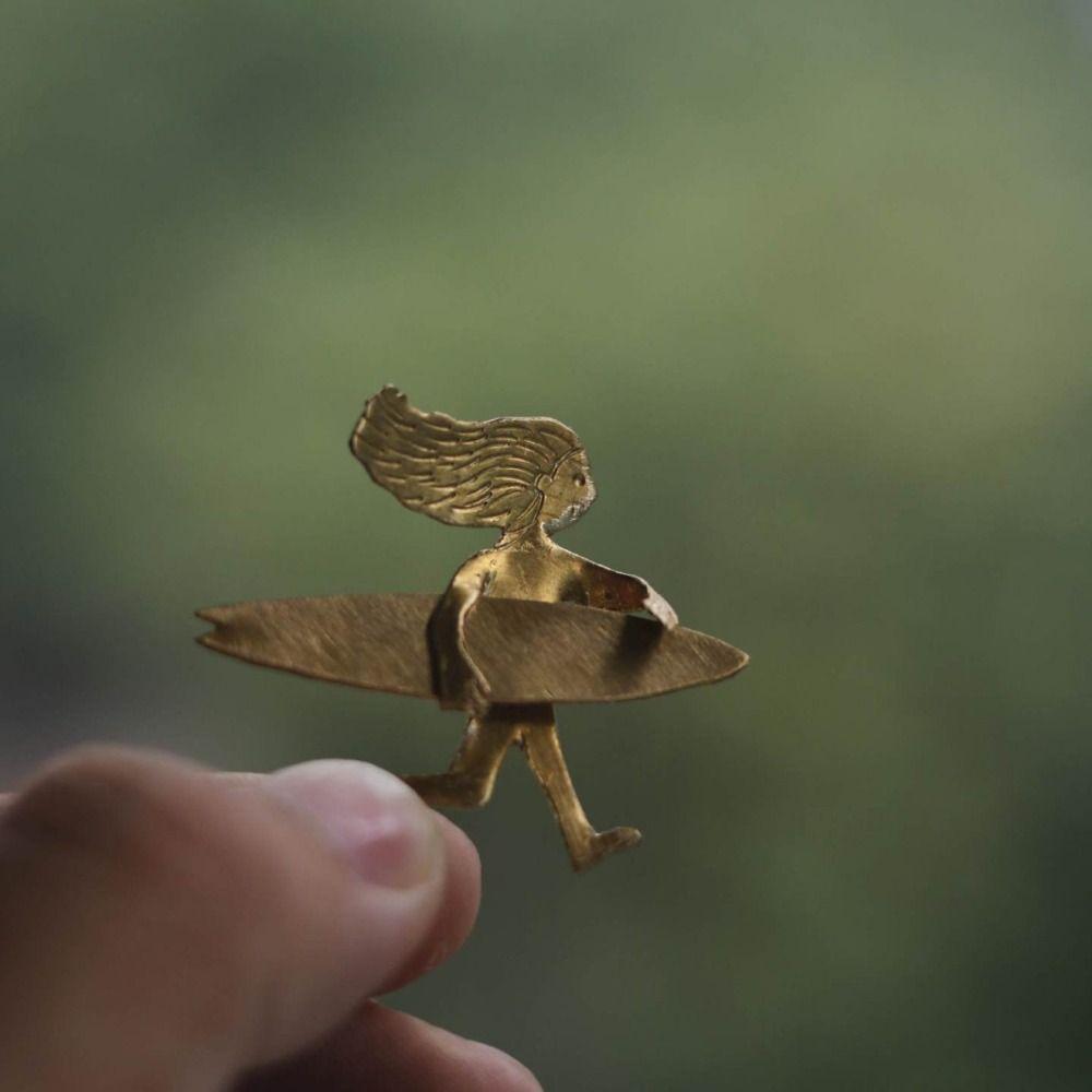 Decorative Brooch Surfer Girl Brooch Antique Gold Bag Decoration Beach Theme Accessories