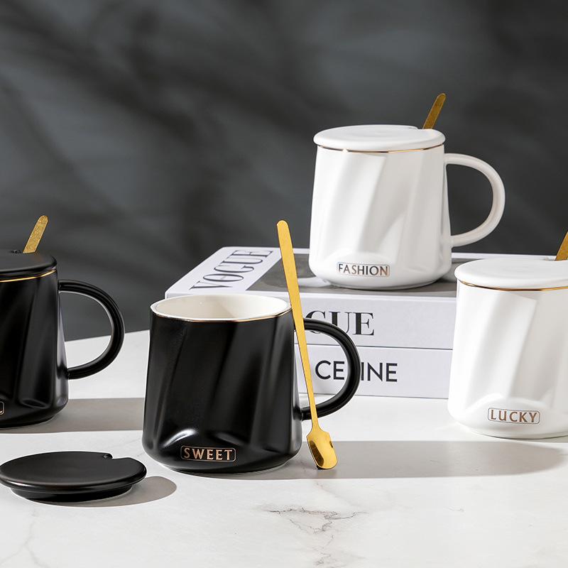 Personalized Ceramic Cup with Lid High Value Office Men and Women Drinking Water Mug Large Capacity Water Cup Souvenir Gift Cup