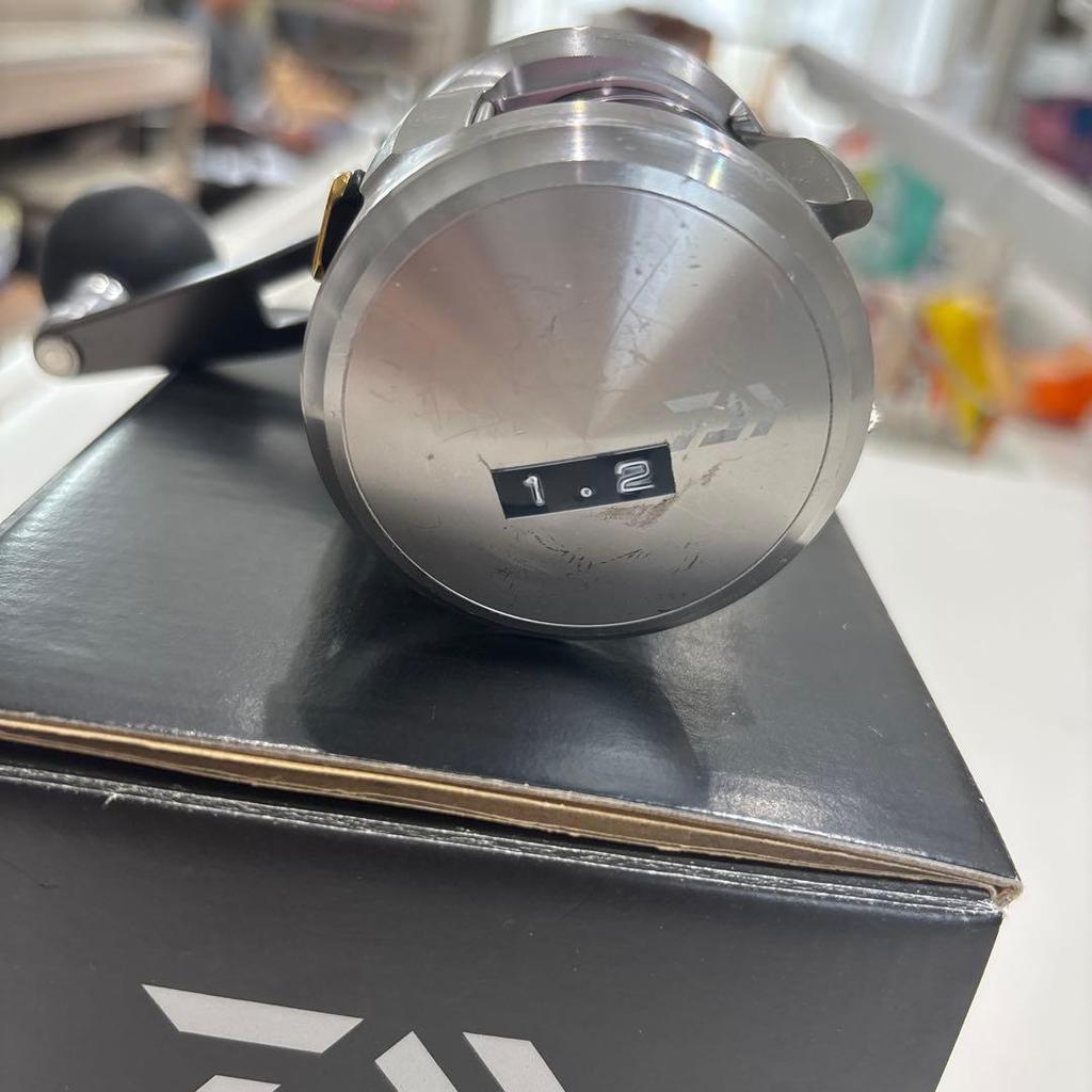 Used [With box] Daiwa 15 Catalina BJ 200SH (right handle)