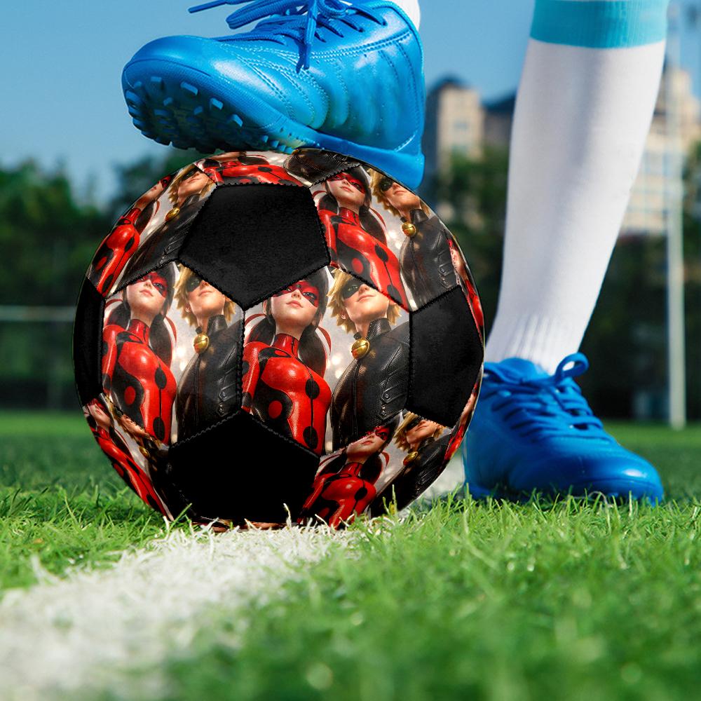 Ladybug Theme Size 5 Soccer Ball, Suitable for Both Indoor and Outdoor Matches, a Gift Suitable for Everyone.
