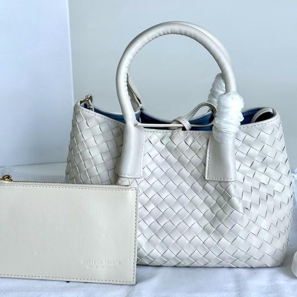 2025 Светлая роскошная трансграничная плетеная женская сумка-тоут из коровьей кожи, мамина сумка для покупок, премиальная женская сумка-мессенджер для commuters