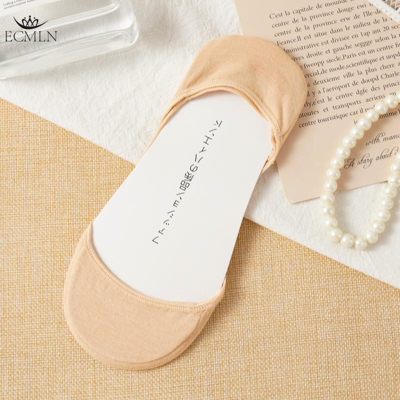 5 Pairs Women's Summer Socks Thin Short Low-cut Boat Socks with Silicone Soles for Non-slip and Heel Protection Invisible Socks