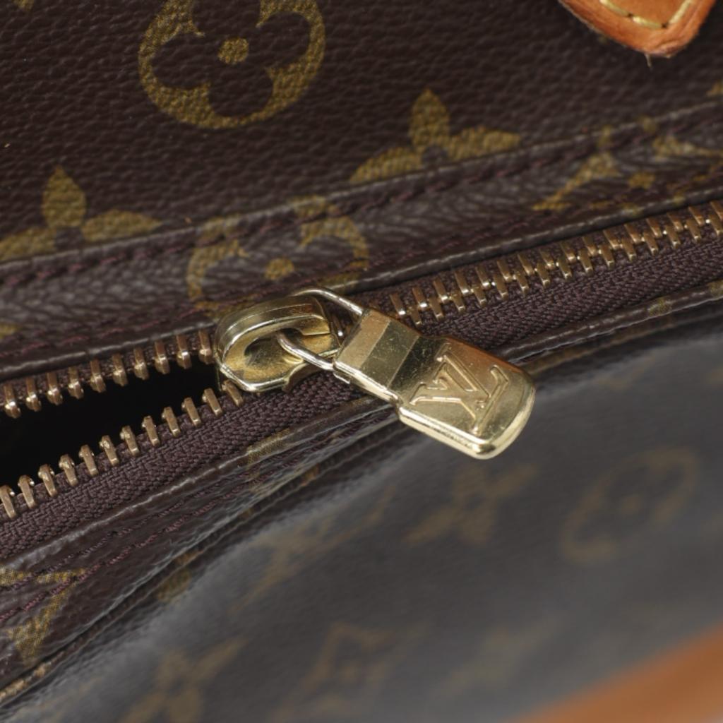 LOUIS VUITTON Monogram Montsouris Backpack Â· Daypack Monogram canvas M51135 Used