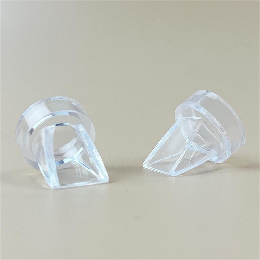 Эффективная силиконовая насадка для молокоотсоса с клапанами «утконос». Резиновые клапаны предотвращают обратный поток молока и повышают эффективность.