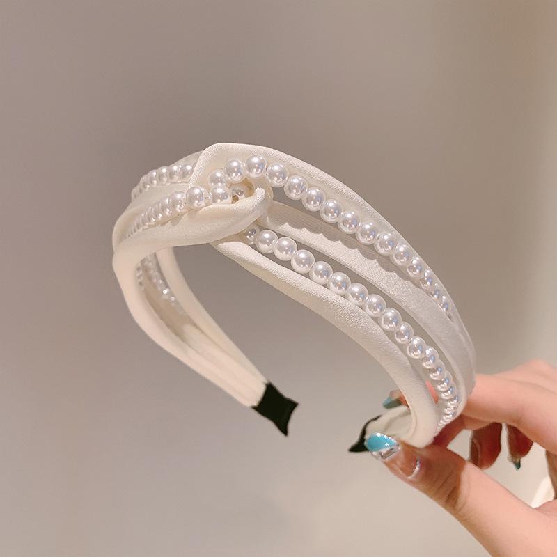 Корейская повязка на голову с широкими краями и плиссировкой из жемчуга — шикарный и уникальный стиль для женщин