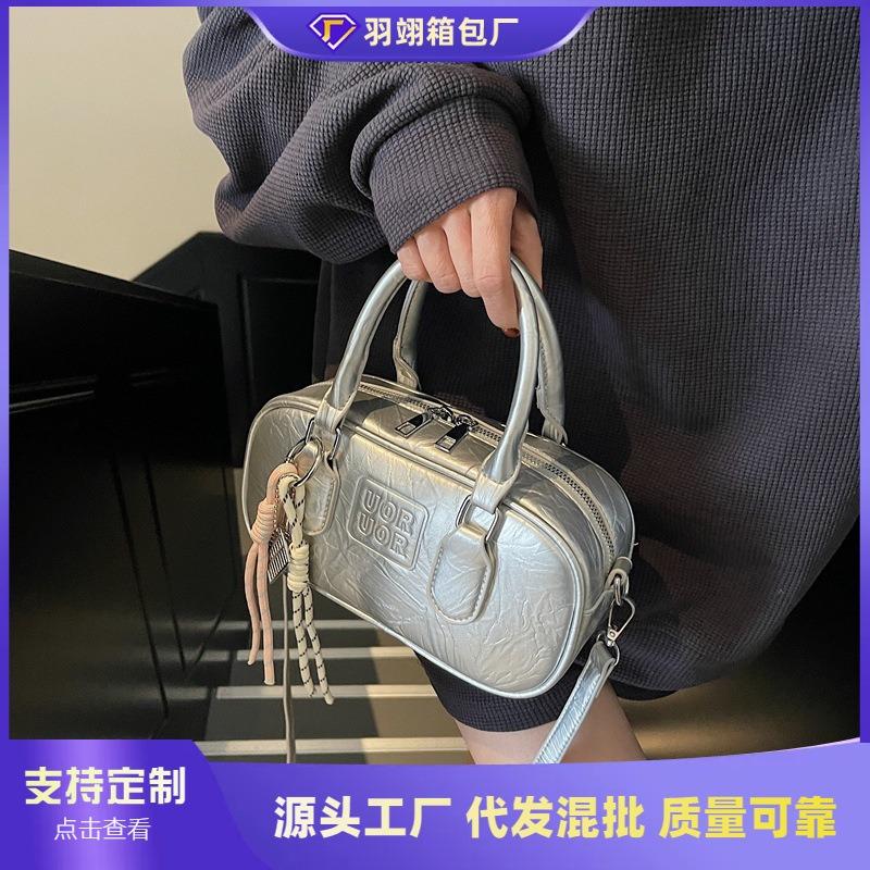 Small Bag Women's Spring and Summer Versatile New Fashion Shoulder Messenger Bag Simple Portable Pillow Bag