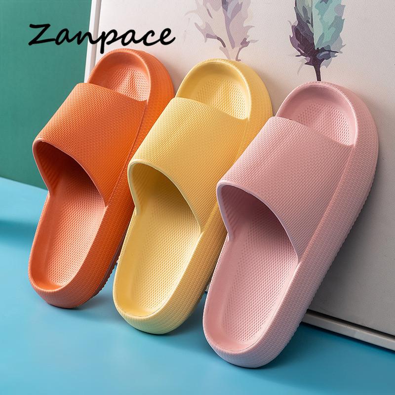 Модные летние домашние тапочки 2024 года для женщин/мужчин, домашние тапочки для ванной, мягкие нескользящие тапочки из ЭВА с толстой подошвой, женские домашние тапочки