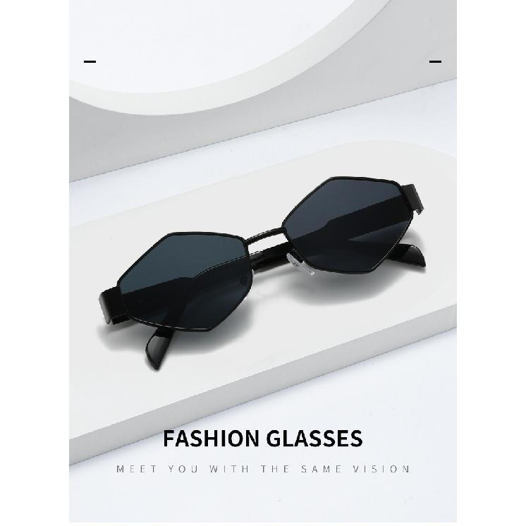 Polygonal rhombus-shaped metal sunglasses for women, featuring wide temples