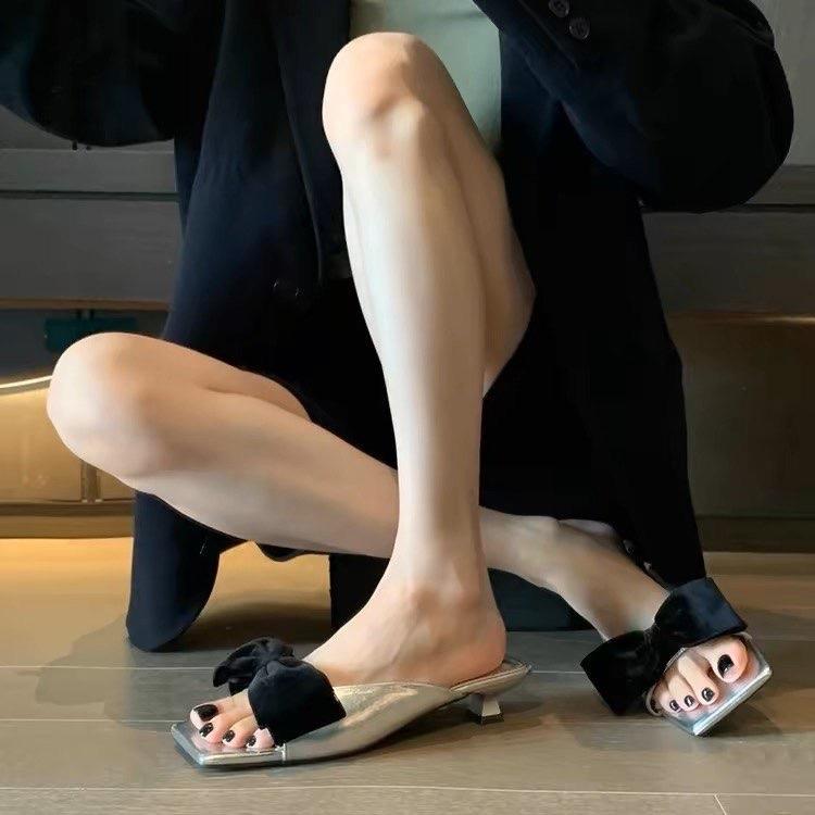 Мода 2025 Новая Мода Бант Дизайнер Женские Мюли Шлепанцы Уличные Квадратный Носок Тонкий Высокий Каблук Сандалии Вечеринка Платье Туфли Шлепанцы