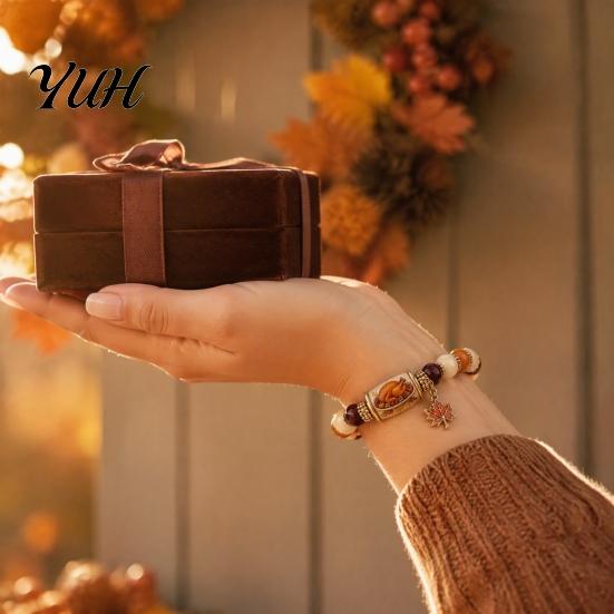 Gratitude Holiday Jewelry Thanksgiving Bracelet for Women, Beaded with Elastic Fit Maple Leaf Charm, Stretch Fall Harvest