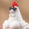 3D-печатная фигурка мышечной курицы Забавная крутая статуэтка петуха в солнцезащитных очках Коллекционная статуэтка мускулистого петуха Настольное украшение для дома Офиса Исполнительного стола