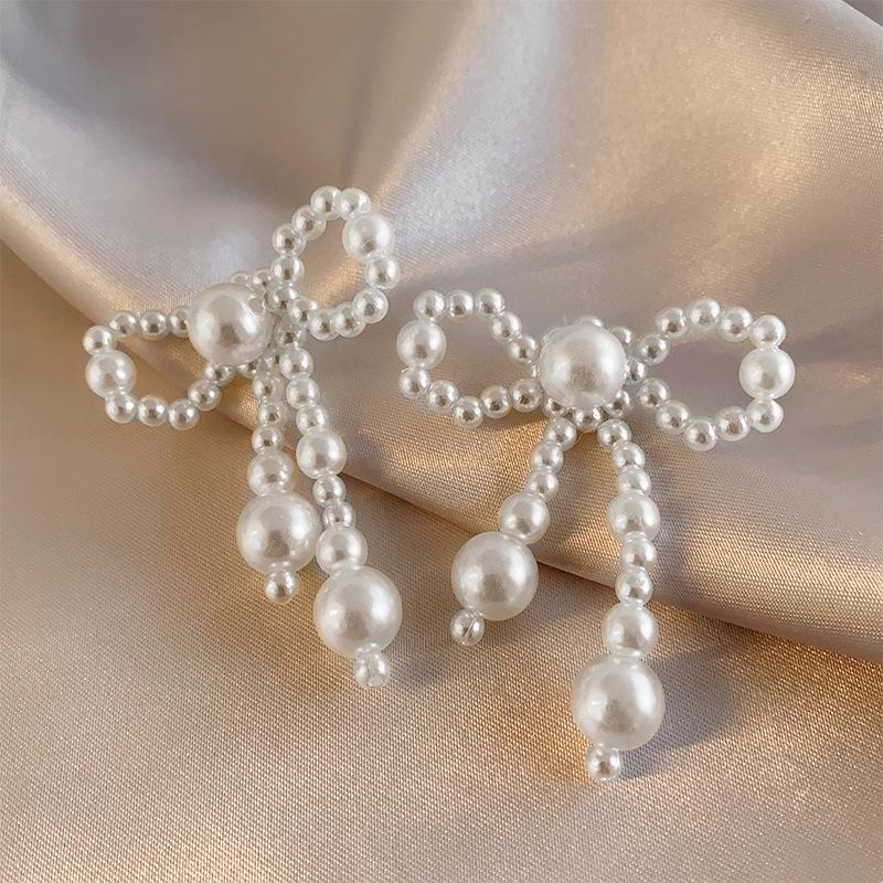 Elegant Zircon Pearl French Retro Luxury Earrings 2025