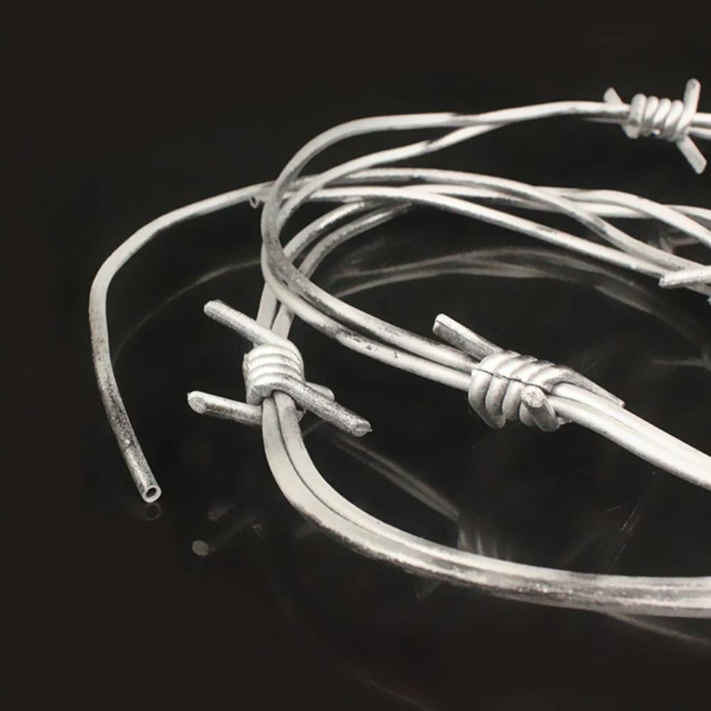 2Pcs PVC Simulation Barbed Wire Halloween Party Prank Pole Barbed Wires Halloween Decor